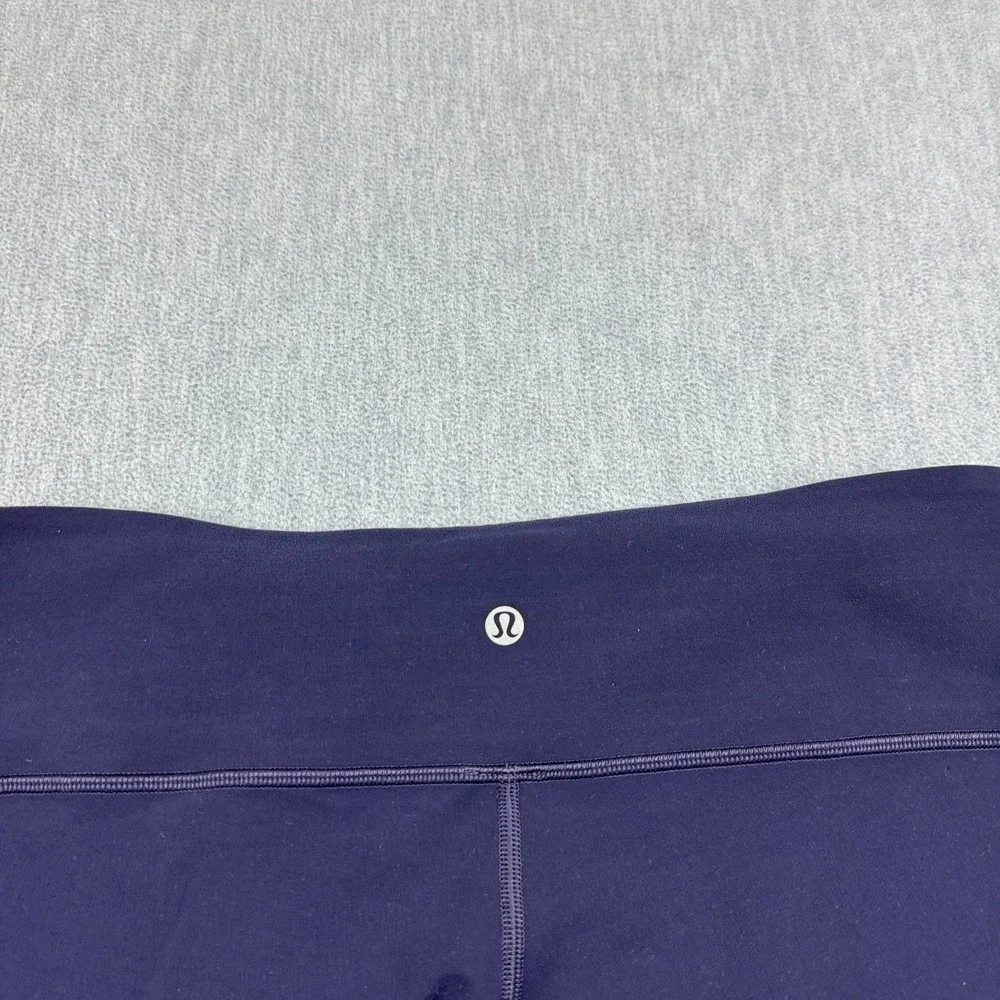 Lululemon Womens Leggings 10 Purple Black Wunder Under Cropped‎ 23